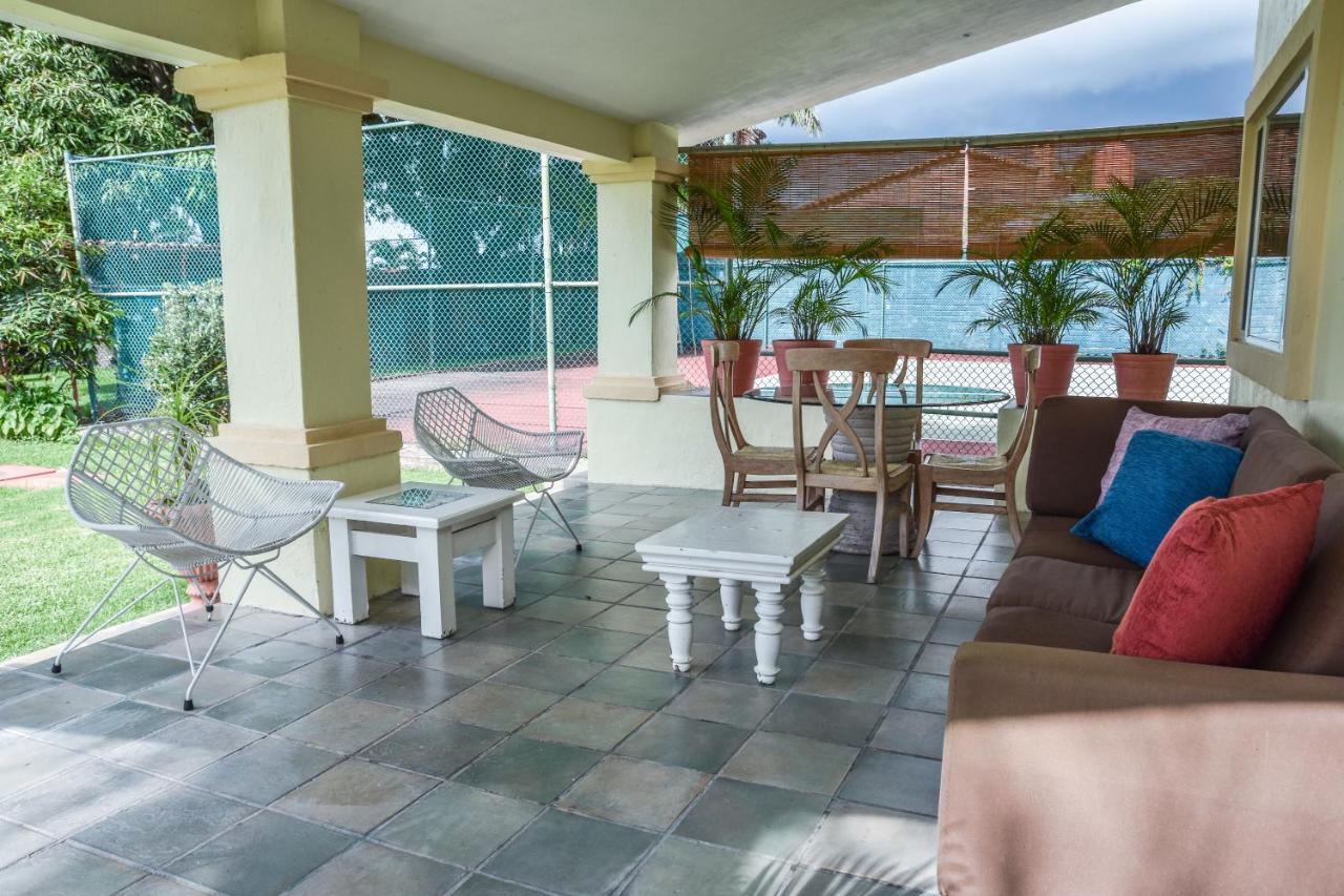 Casa Jardin-Lakeside Boutique Resort By Restavio Ахихик Екстер'єр фото